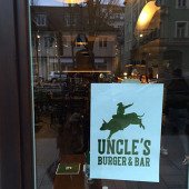 Uncle's Burger & Bar